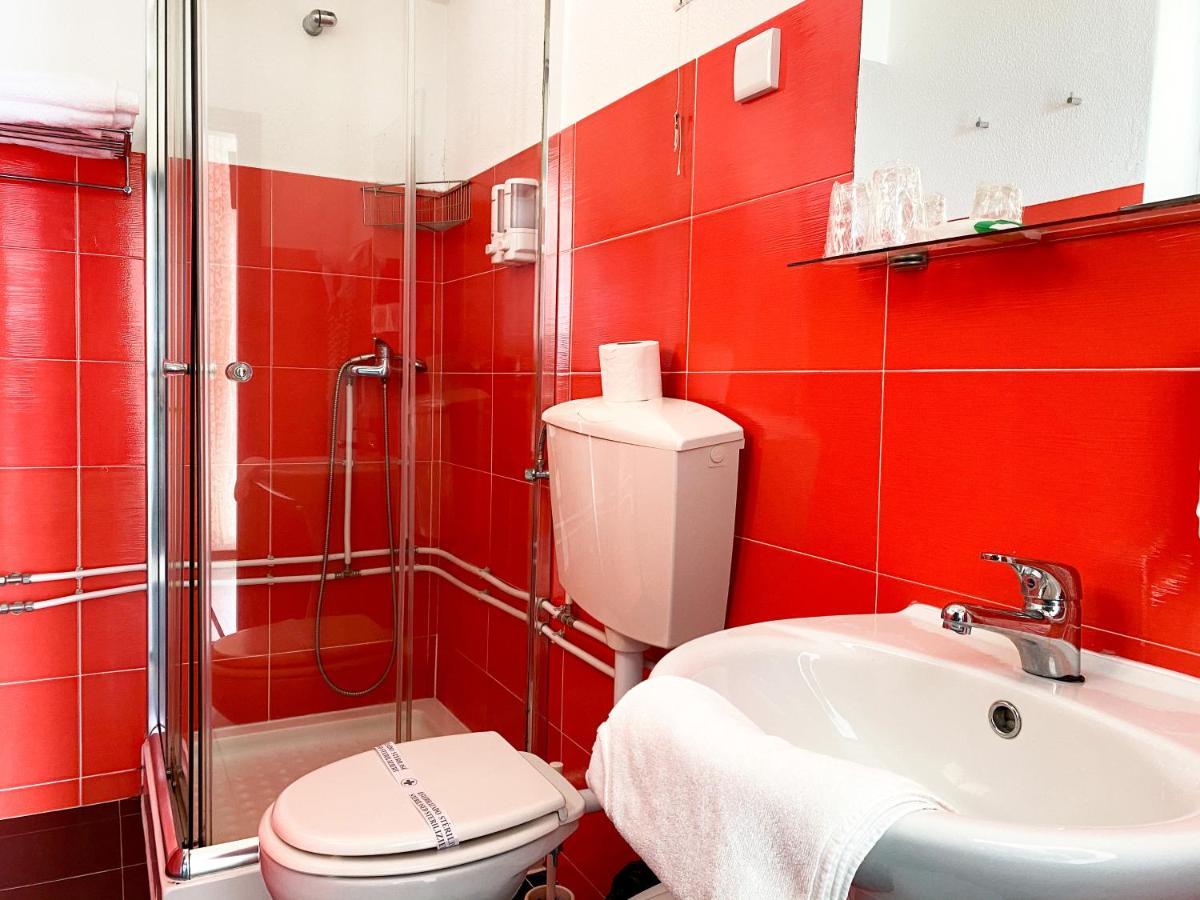 Hotel Cubata نازاريه المظهر الخارجي الصورة